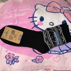 Black Cozy Cabin Socks